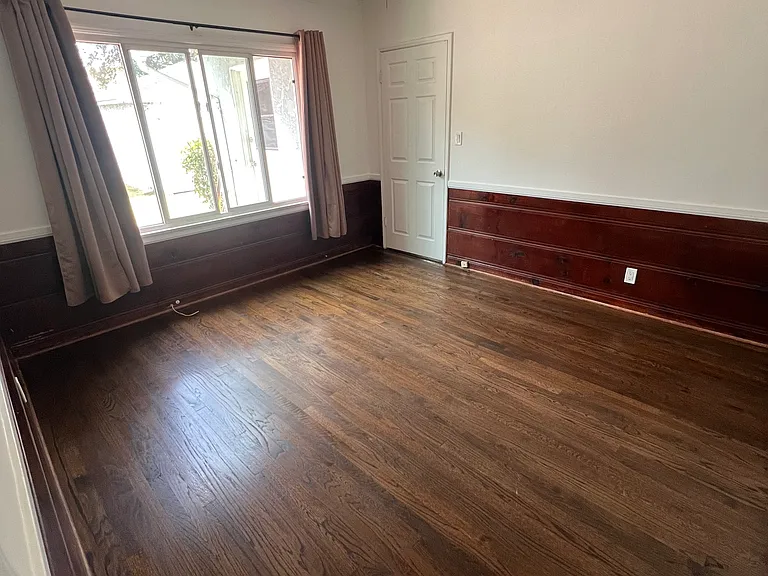 8516 Winsford Ave — Photo 19