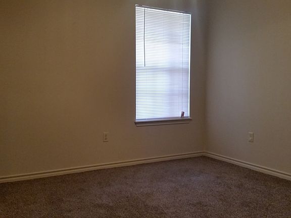 110 Shady Bend Bedroom 1_12152015