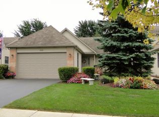 555 Whitetail Cir, Hampshire, IL 60140