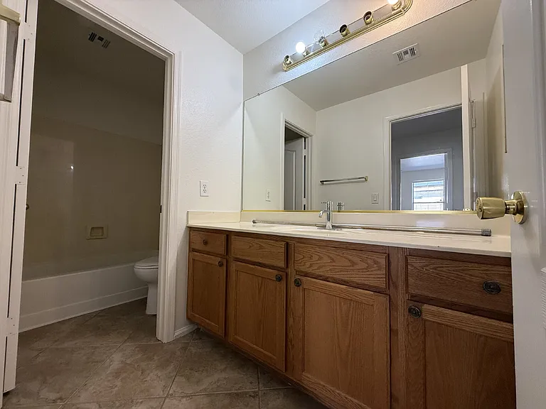9587 W Seldon Ln — Photo 27