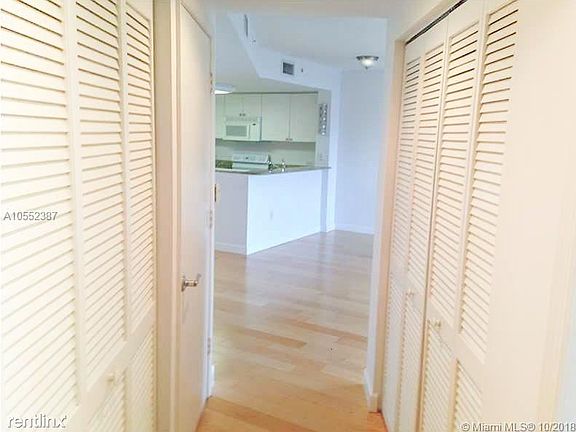 3rd image of 19501 W Country Club Dr APT 1510