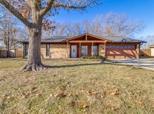 2206 Rex Cruse Dr, Sherman, TX 75092