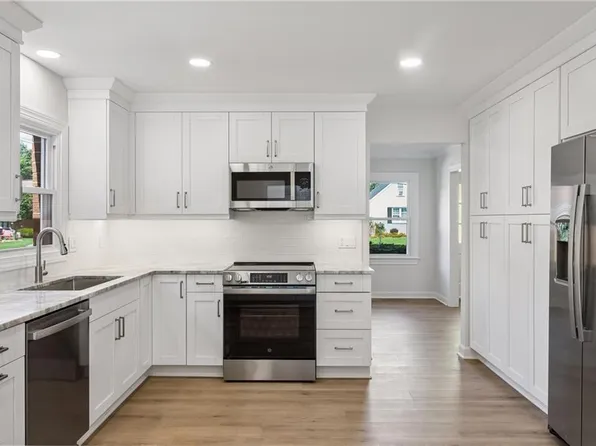 4012 Buchanan Dr, Hampton, VA 23669