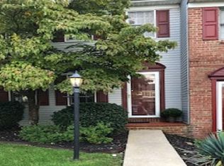 450 Robin Hill Cir, York, PA 17404
