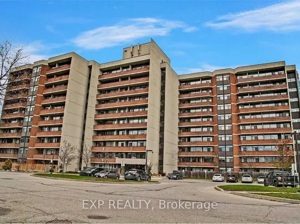 2301 Derry Rd W #105, Mississauga, ON L5N 2R4