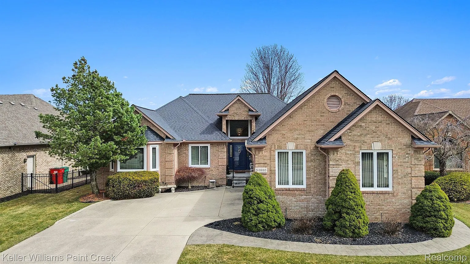 54660 Berryfield Dr photo 1