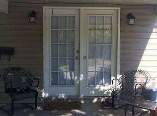 1217 E Scott St, Springfield, MO 65802