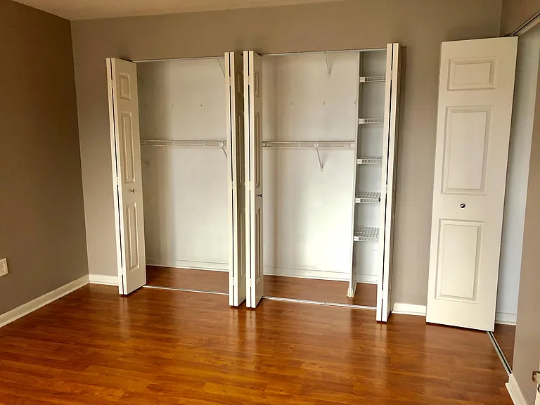 300 Riverfront Dr #14C — Photo 7