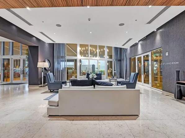 60 SW 13th St, Miami, FL