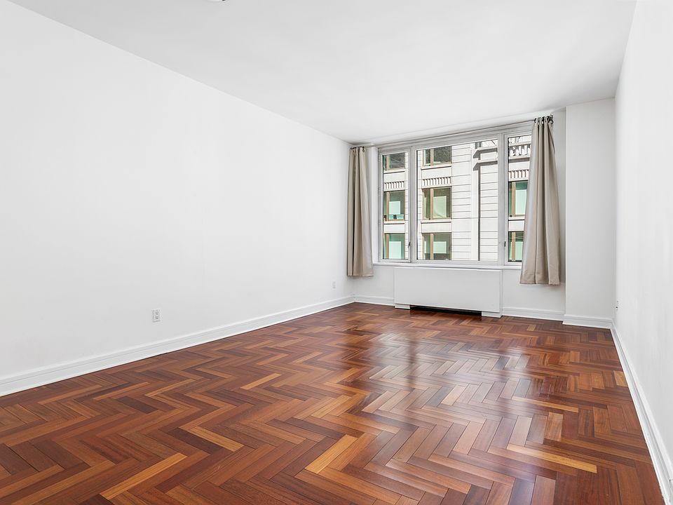 1st image of 220 Riverside Blvd APT 7S