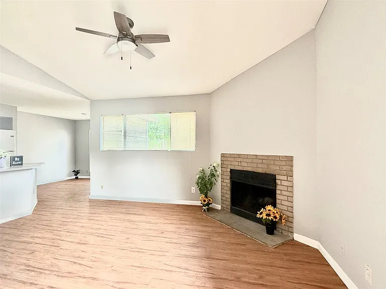 7200 T C Jester Blvd #3902 — Photo 6