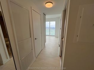 3900 Confederation Pkwy #3403, Mississauga, ON L5B 0M3