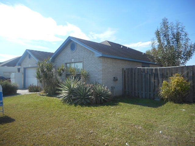 1st image of 3013 N San Antonio Ave