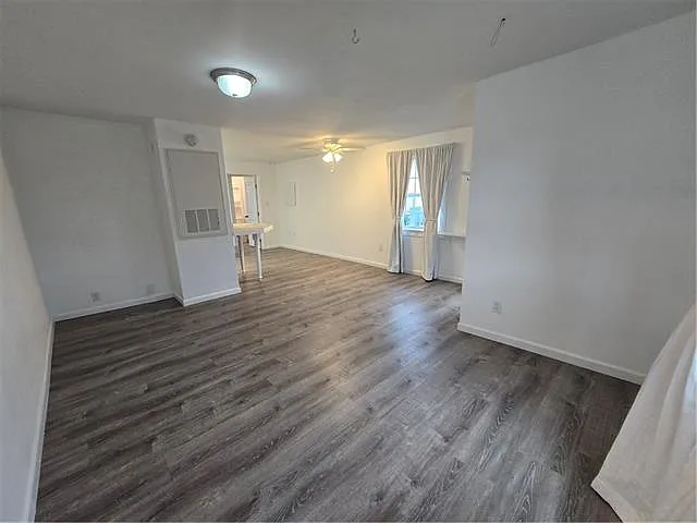 4 bed, 2.0 bath, 1700 sqft, $2,000 — Photo 4