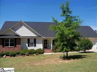 100 Mountain Lake Dr, Piedmont, SC 29673