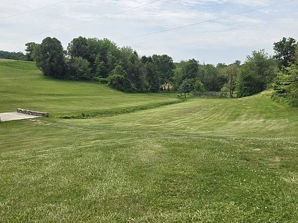 4876 Shaffer Rd, Spring Grove, PA 17362