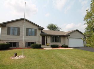 4627 N Laura Dr, Janesville, WI 53548