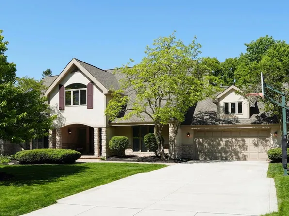 4605 Lanercost Way, Upper Arlington, OH 43220