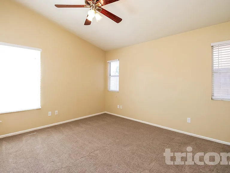16169 W Buchanan St — Photo 7