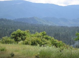 326 View Top Dr, Grants Pass, OR 97527