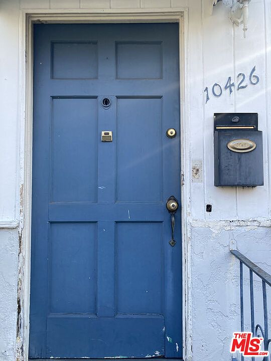 1st image of 10426 Woodbine St #10426