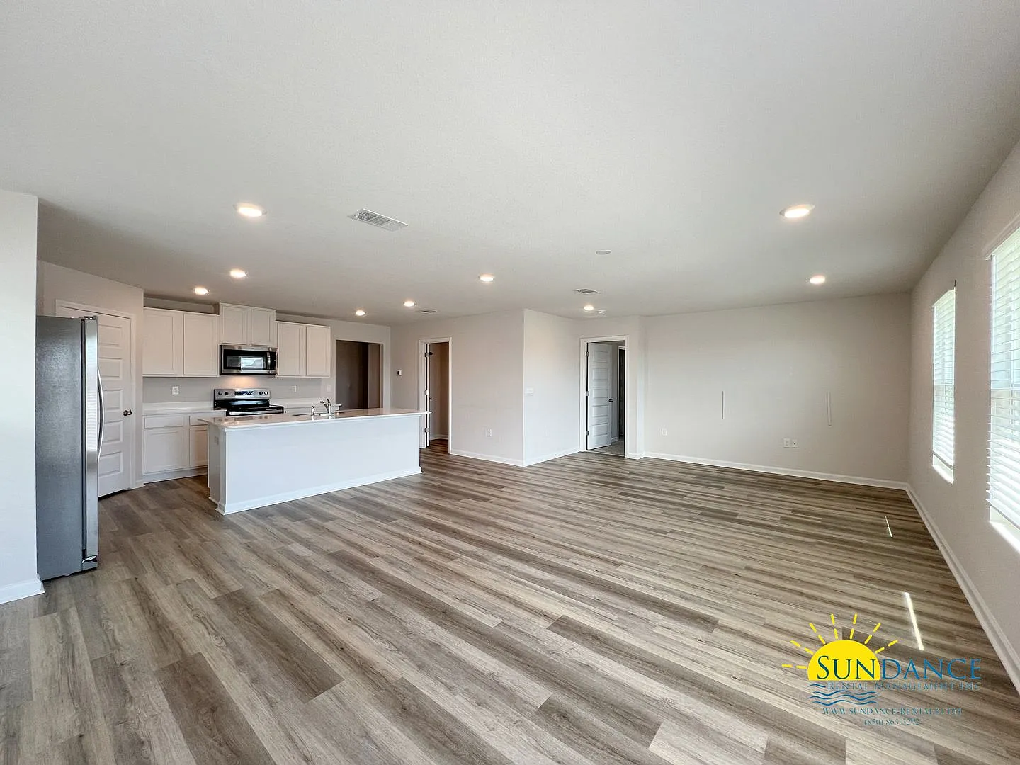 Stunning 3BR Home Near FL-85, I-10, Shopping & Dining in South Crestview! — Photo 4
