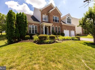 5801 Valley View Dr, Alexandria, VA 22310
