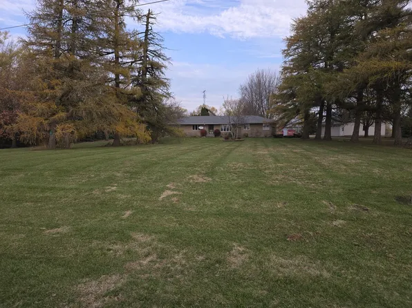 1207 Cemetery Rd, Lee, IL 60530