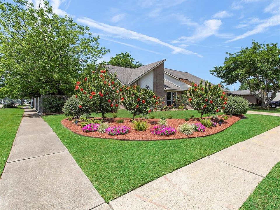 1st image of 2913 Park Shadow Ln