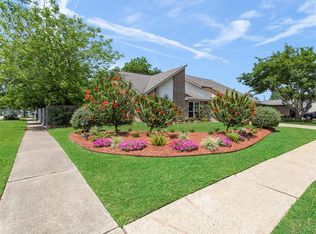 2913 Park Shadow Ln, Deer Park, TX 77536
