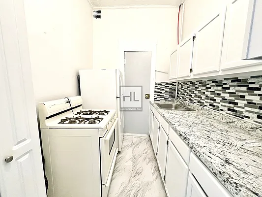 Rented by Highline Residential | media 1