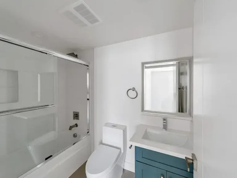 2414 S West View St — Photo 8
