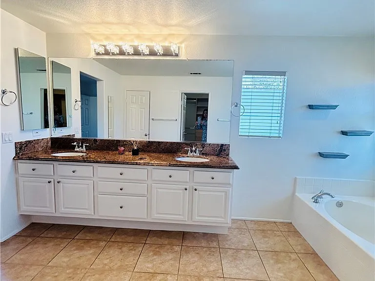 32561 Del Zura — Photo 13