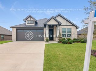 140 Deer Crossing Dr, Waxahachie, TX 75165