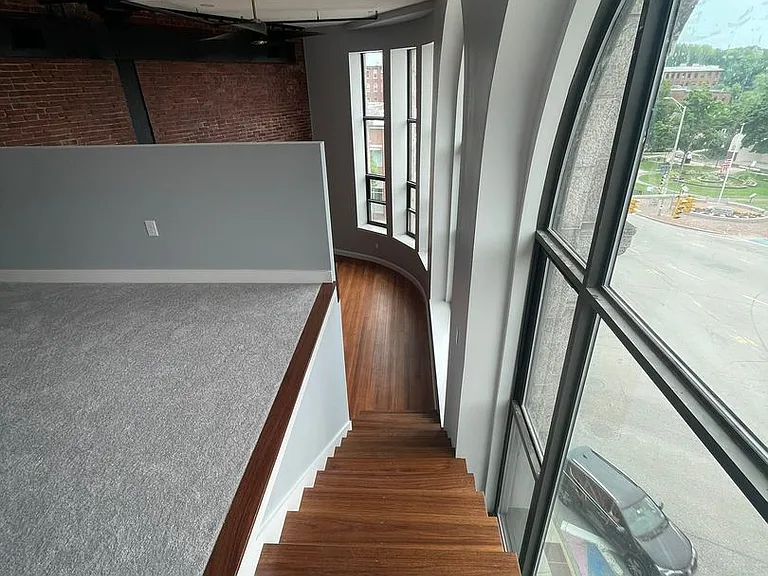 340 Central Ave — Photo 4