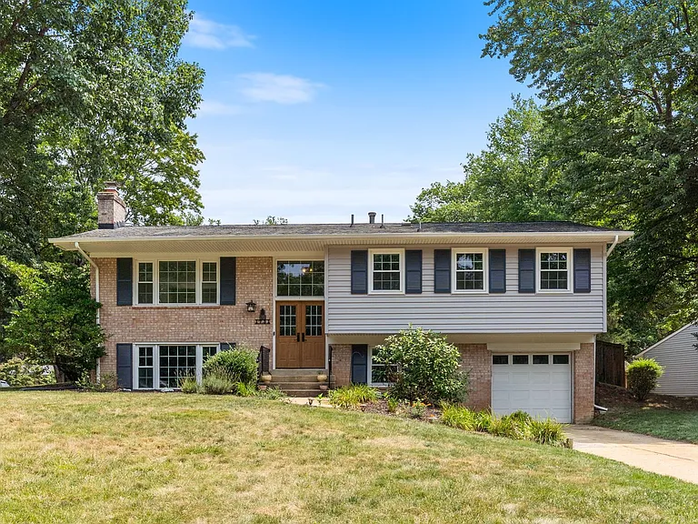 1731 Tamerisk Ct — Photo 1