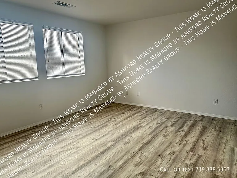 1120 Yuma St #B — Photo 7