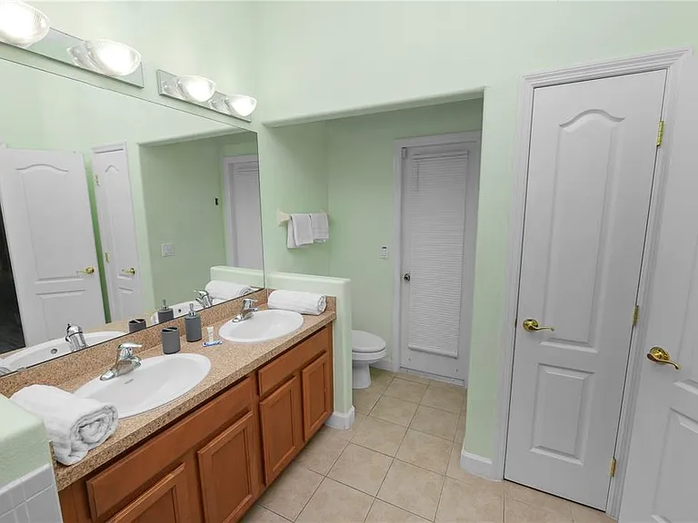 548 Old Bridge Cir — Photo 39