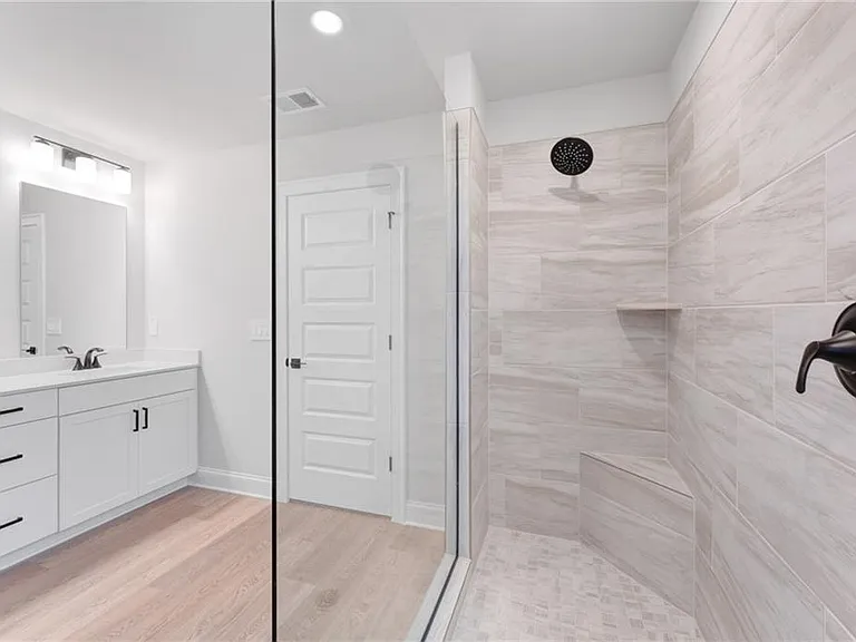 3089 Sweet Red Cir — Photo 27