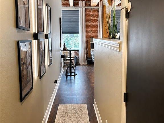 3rd image of 312 W 8th St #411