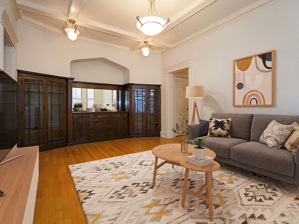 Dining/Living room