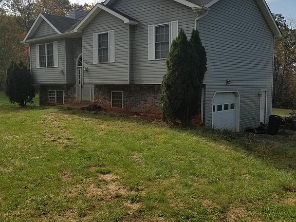 2nd image of 1097 Old Dominion Ct