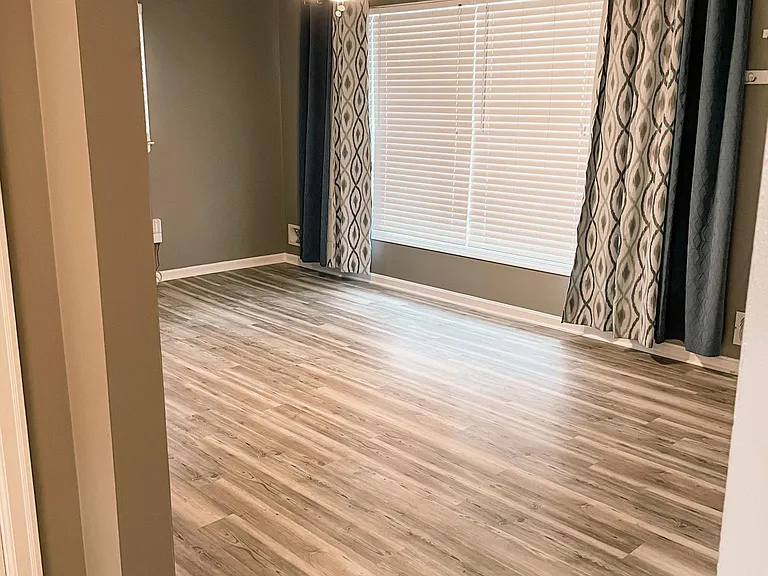 7808 Cecilia Way — Photo 2