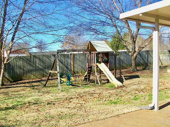 5th image of 230 Countryside Dr