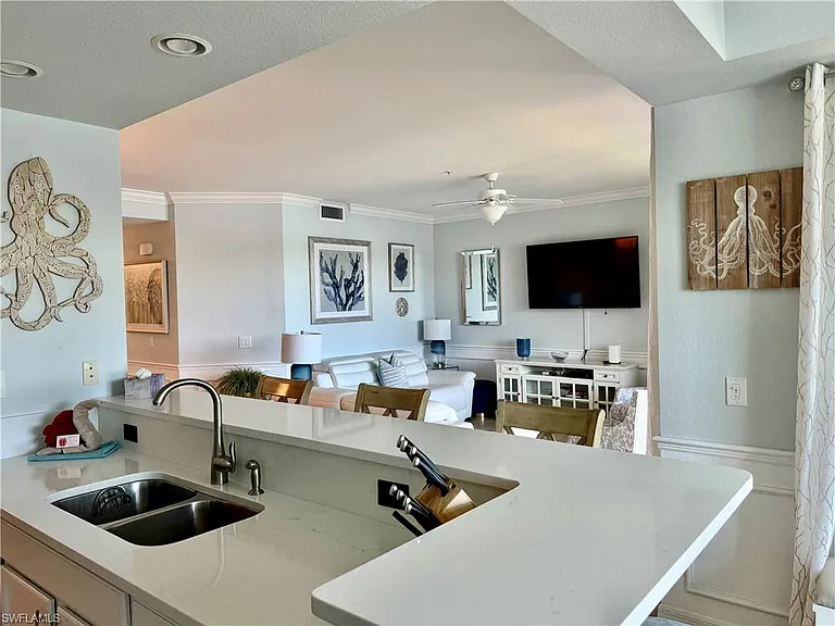9514 Avellino Way #2113 — Photo 32