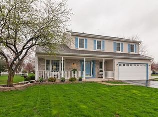 221 Thornbury Dr, Oswego, IL 60543