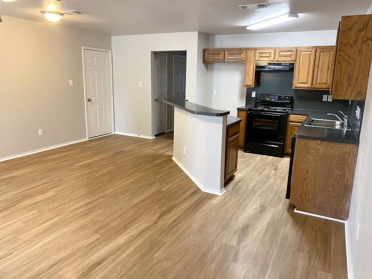 Senior Living! 55 And Older Gated Community! — Photo 3