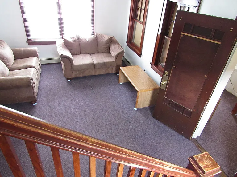 820 Grant St — Photo 6