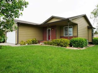 640 E School St, Rose Hill, KS 67133