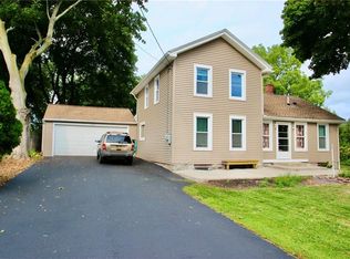 207 Kirk Rd, Rochester, NY 14612